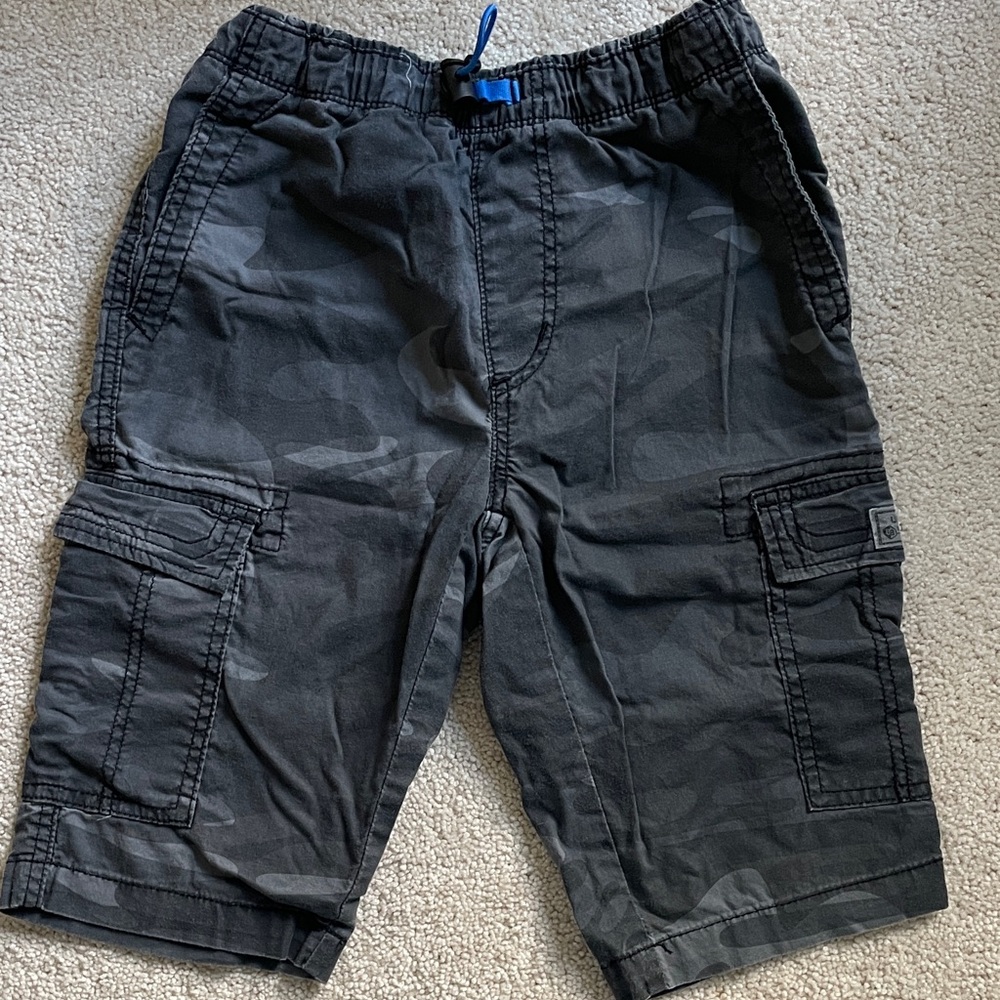 UNIONBAY Kid's Dark Gray Camouflage Cargo Shorts